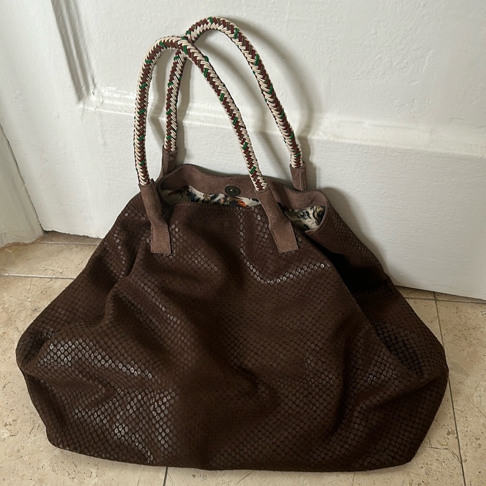 GORGEOUS embossed suede tote with floral lining